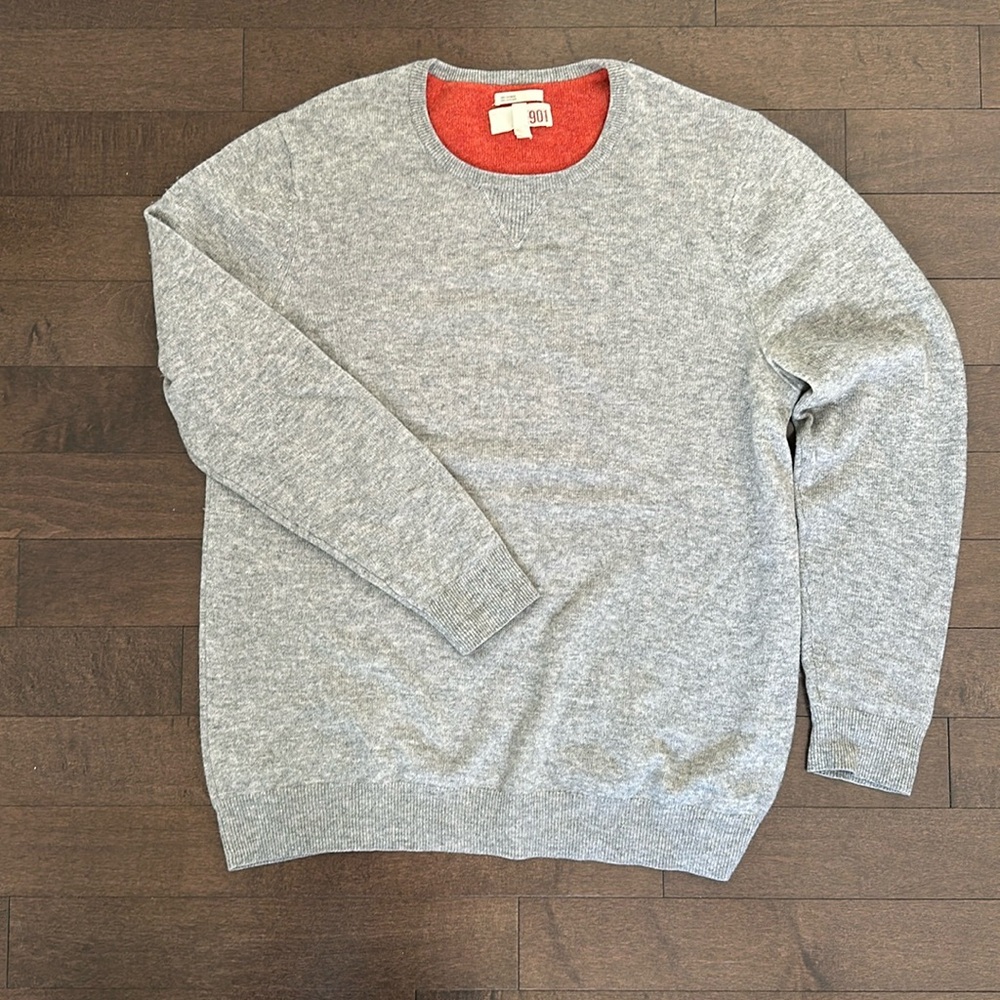 Men’s 100% cashmere sweater